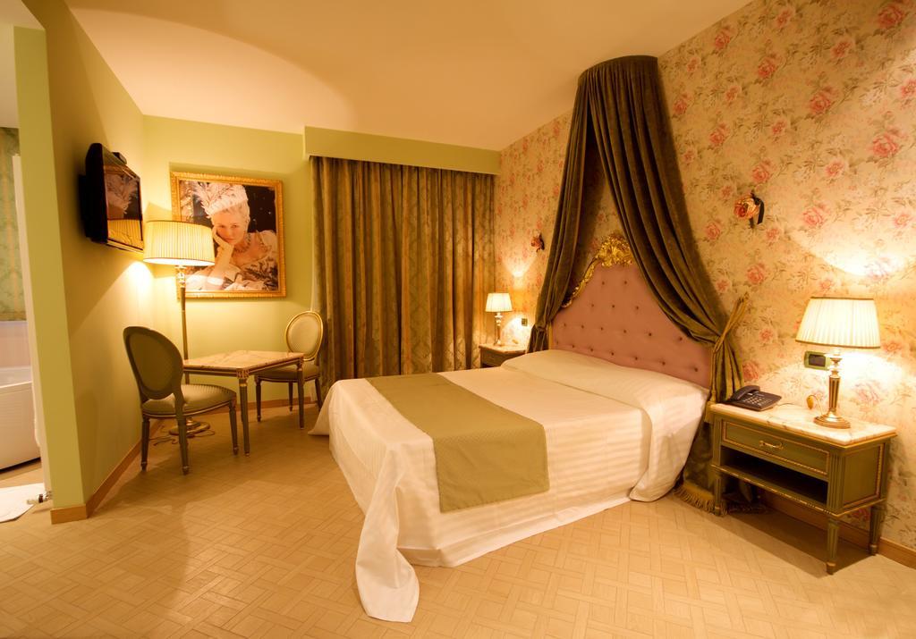 Invilladiserio Hotel Villa di Serio Zimmer foto